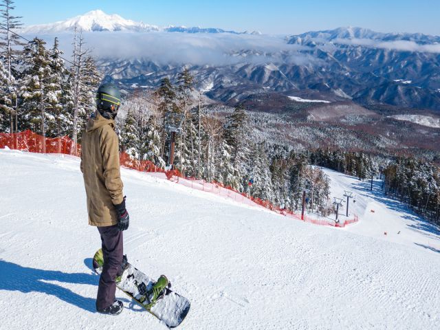 日帰りスノーボードで楽しむ冬の魅力